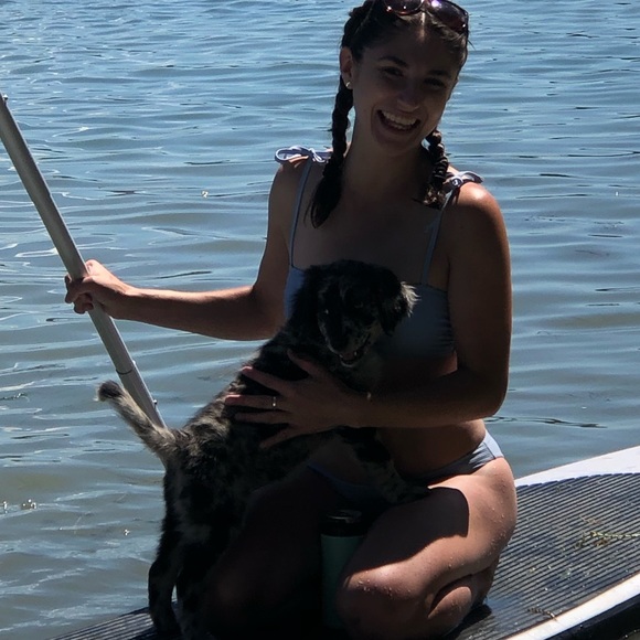 Meet your Posher, Sierra - Picture 1 of 1